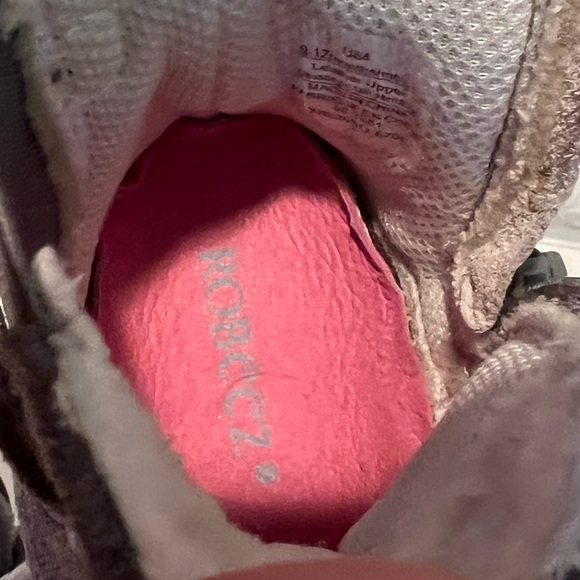 Gwen Grey Robeez Boots Size 9-12 months - Picture 7 of 7